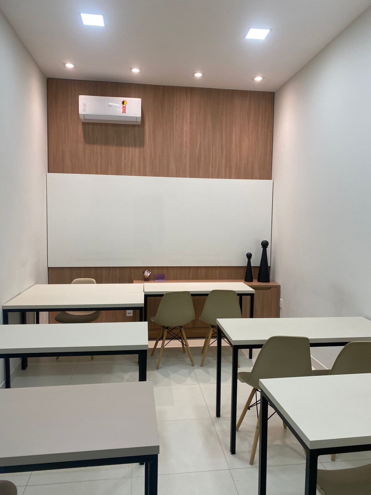 Sala com Mesas